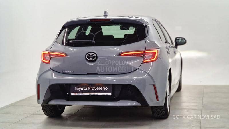 Toyota Corolla 1.2 LUNA