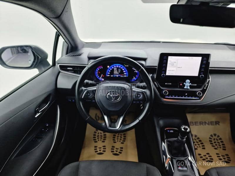 Toyota Corolla 1.2 LUNA