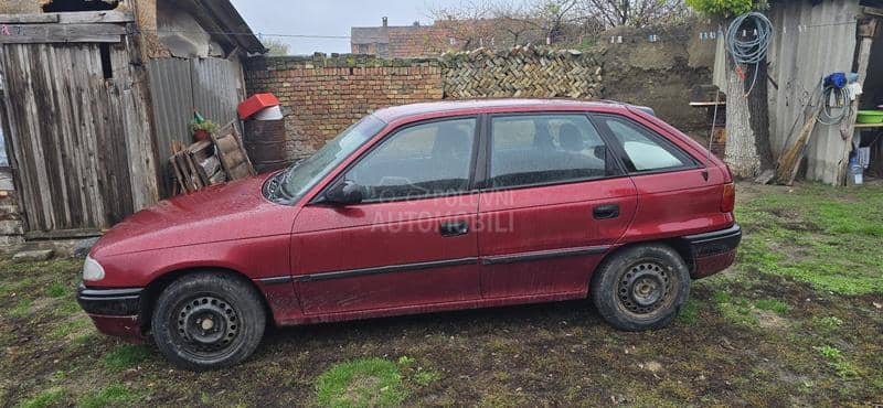 Opel Astra F 