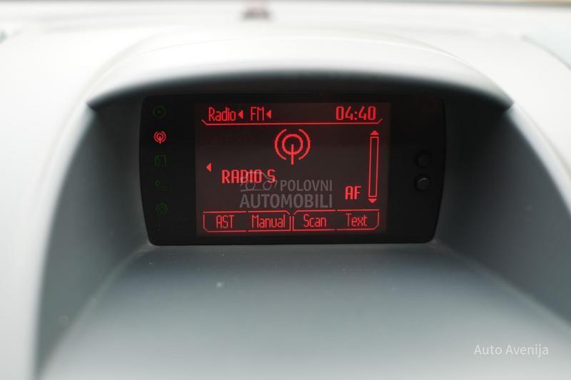 Ford Fiesta 1.4i TNG TITANIUM