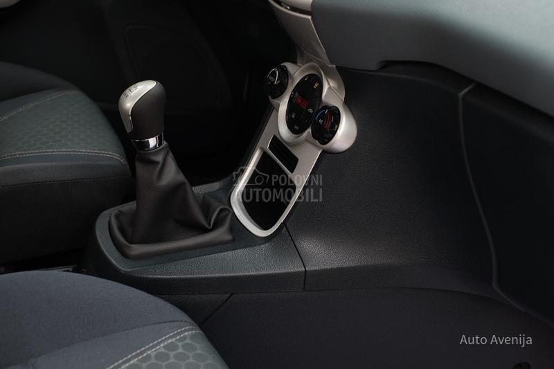 Ford Fiesta 1.4i TNG TITANIUM