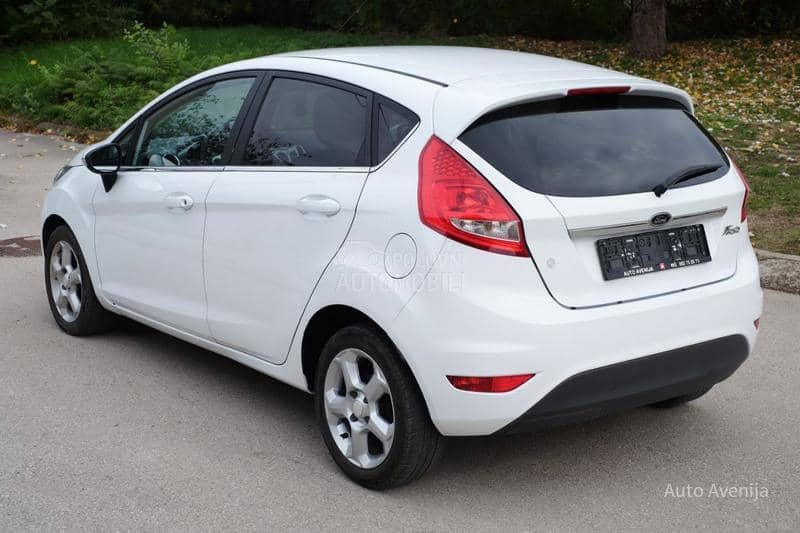 Ford Fiesta 1.4i TNG TITANIUM