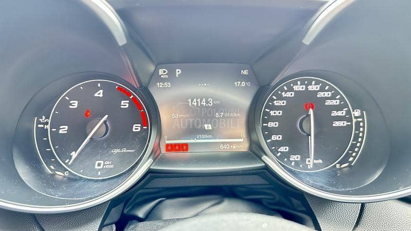 Alfa Romeo Giulia 2.2 AT