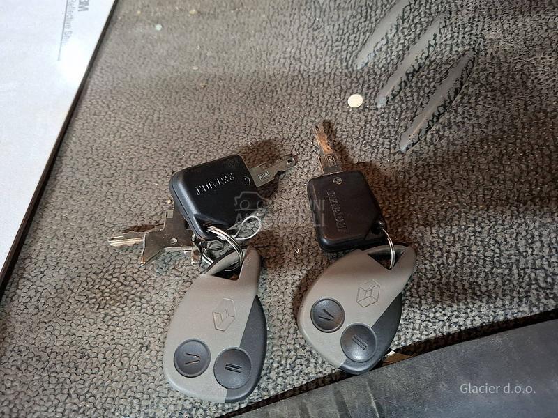 Renault 27O.12 / 25.OOO km