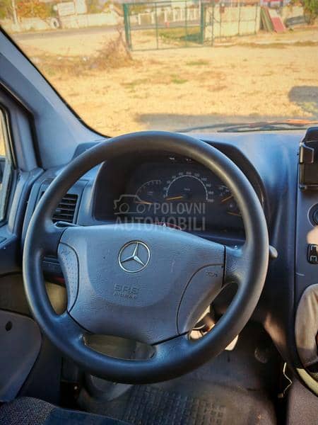 Mercedes Benz Vito 