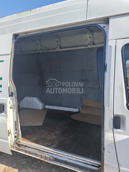 Ford Transit maxi