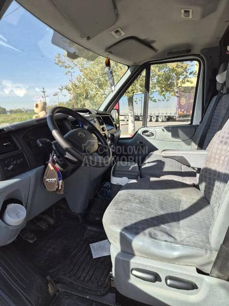 Ford Transit maxi