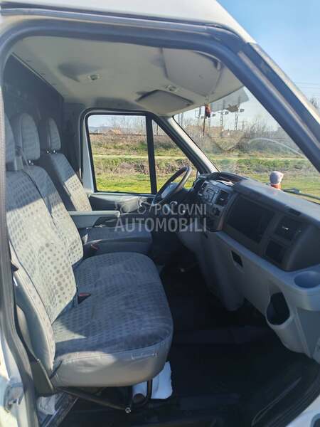 Ford Transit maxi