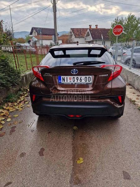 Toyota C-HR 
