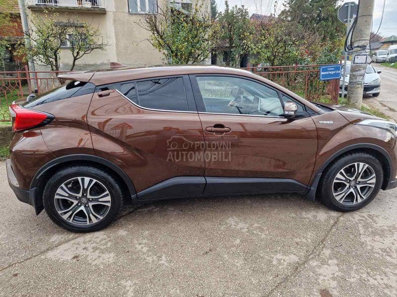 Toyota C-HR 
