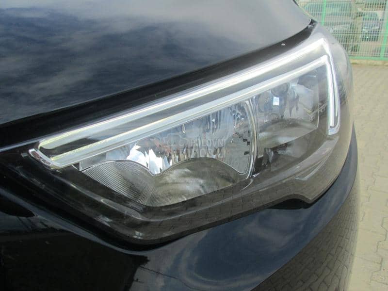 Opel Crossland X  1.2 Advance