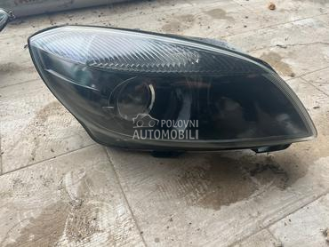 Desni far za Škoda Fabia od 2010. do 2014. god.