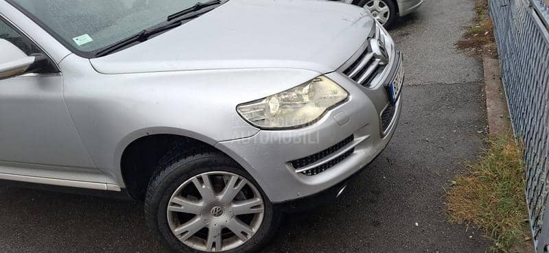 Volkswagen Touareg reg celu godinu