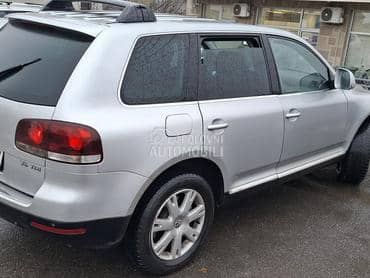Volkswagen Touareg reg celu godinu