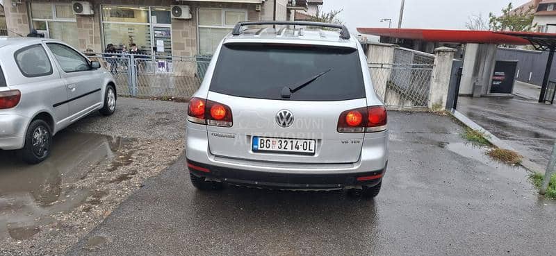 Volkswagen Touareg reg celu godinu