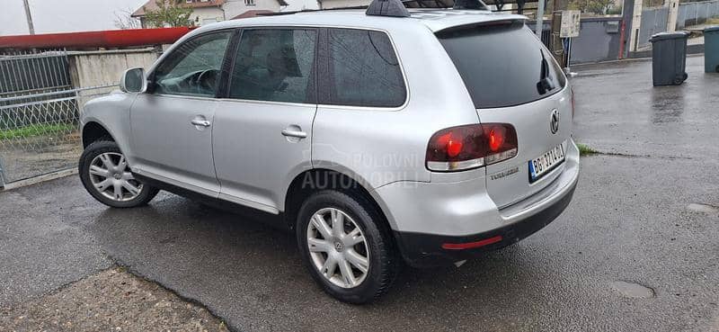Volkswagen Touareg reg celu godinu