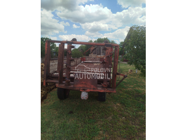 Prikolica za djubrivo