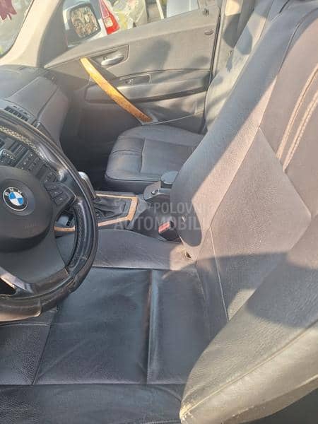 Kompletan auto u delovima X3