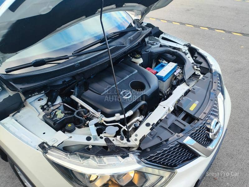 Nissan Qashqai 1.5 DCI LED D1ODA