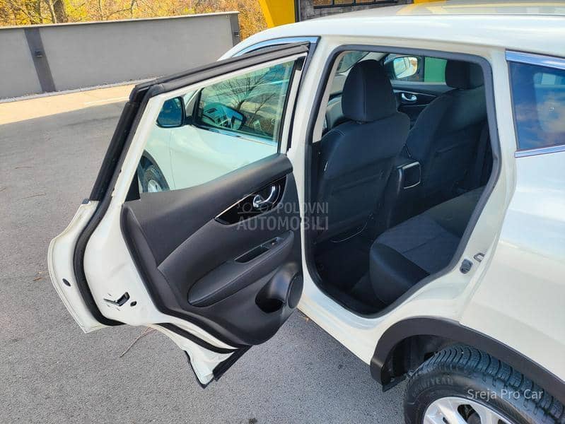 Nissan Qashqai 1.5 DCI LED D1ODA