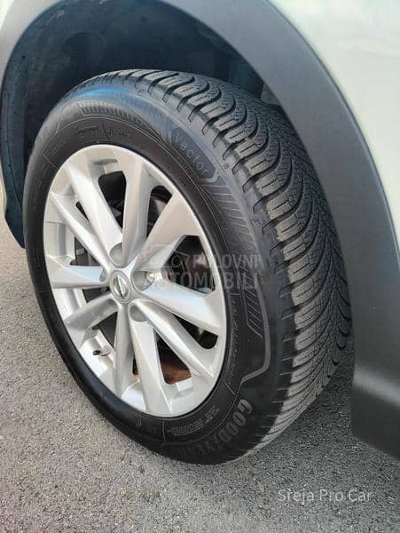 Nissan Qashqai 1.5 DCI LED D1ODA