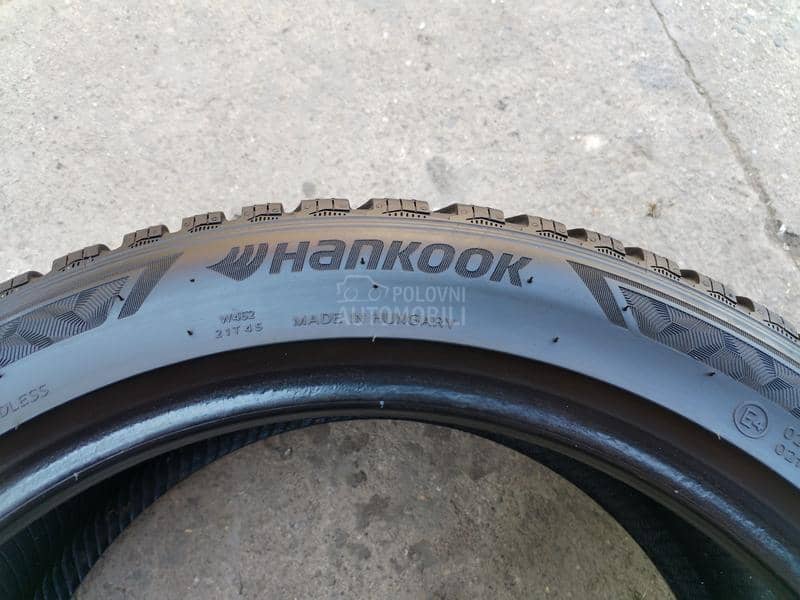 Hankook 225/45 R17 Zimska