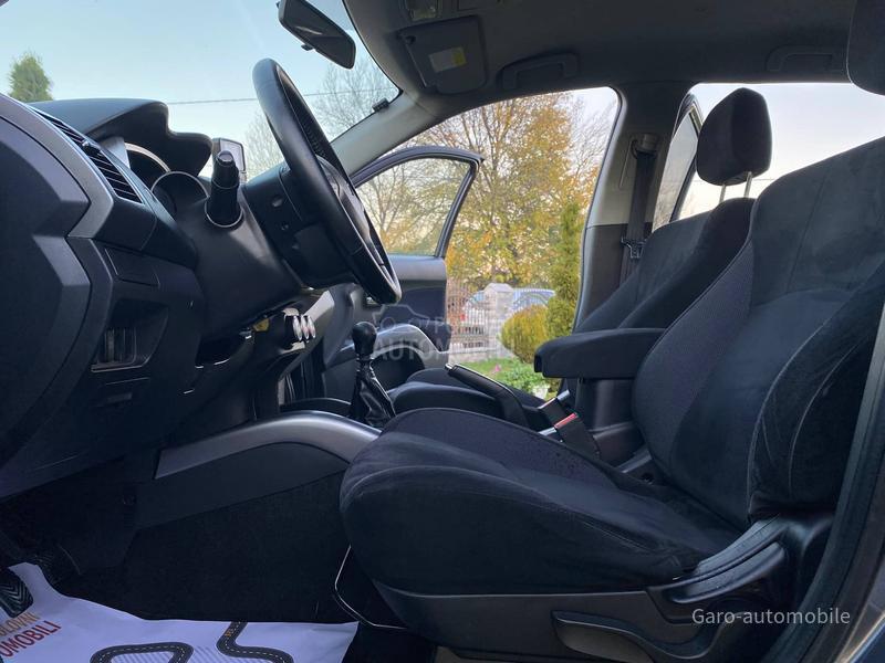 Mitsubishi Outlander 2.0DID 4WD CH
