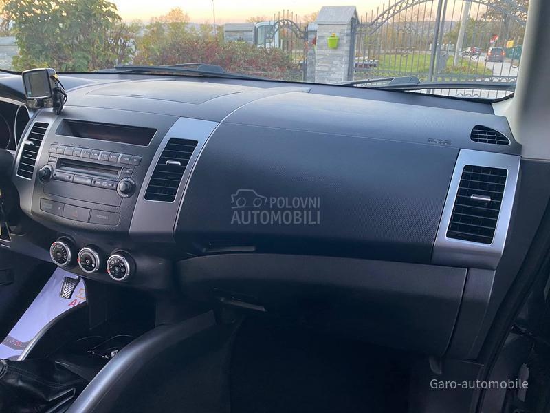 Mitsubishi Outlander 2.0DID 4WD CH