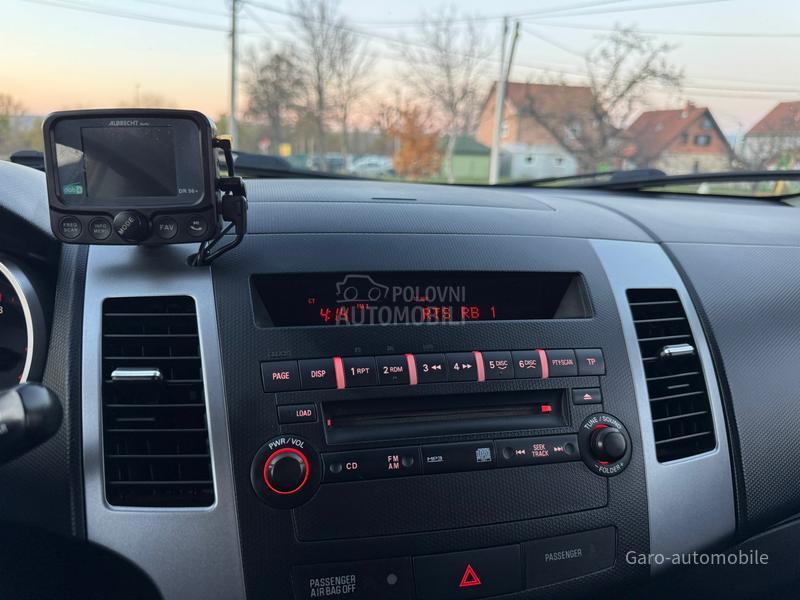 Mitsubishi Outlander 2.0DID 4WD CH