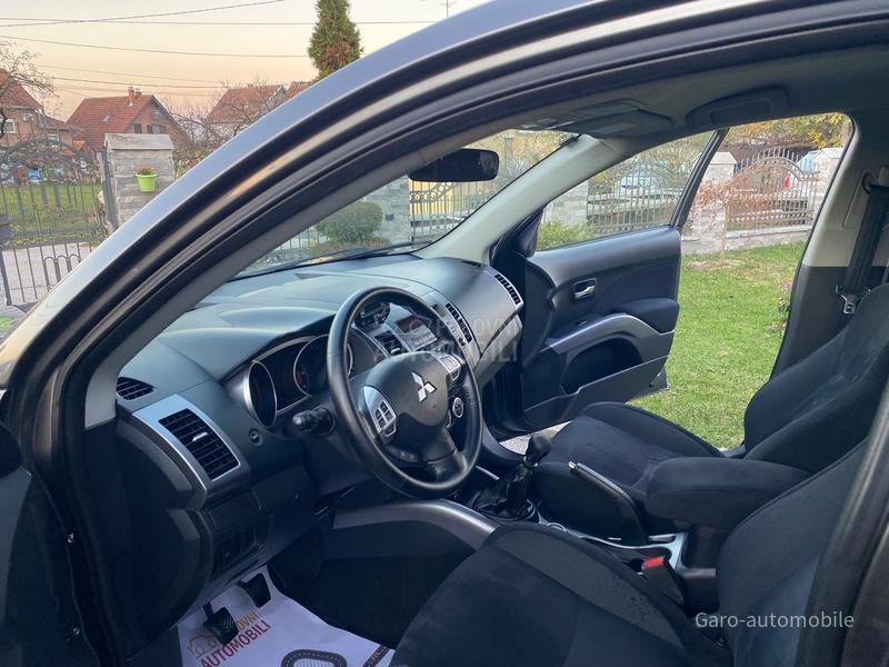 Mitsubishi Outlander 2.0DID 4WD CH