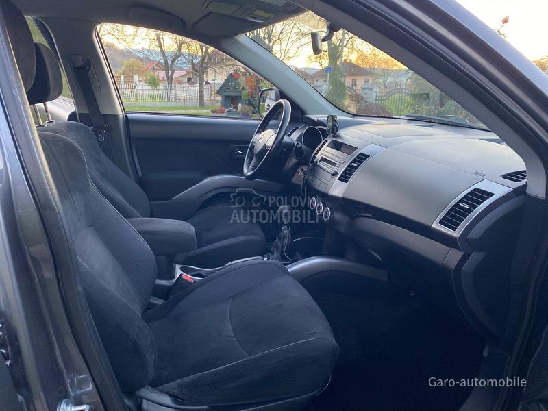 Mitsubishi Outlander 2.0DID 4WD CH