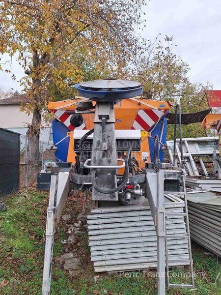 Raonik za sneg i posipač soli