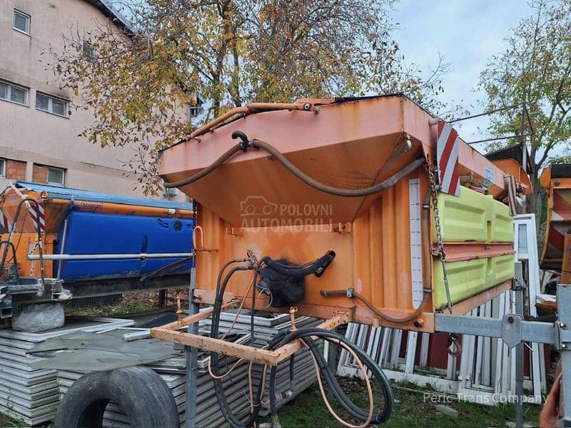 Raonik za sneg i posipač soli