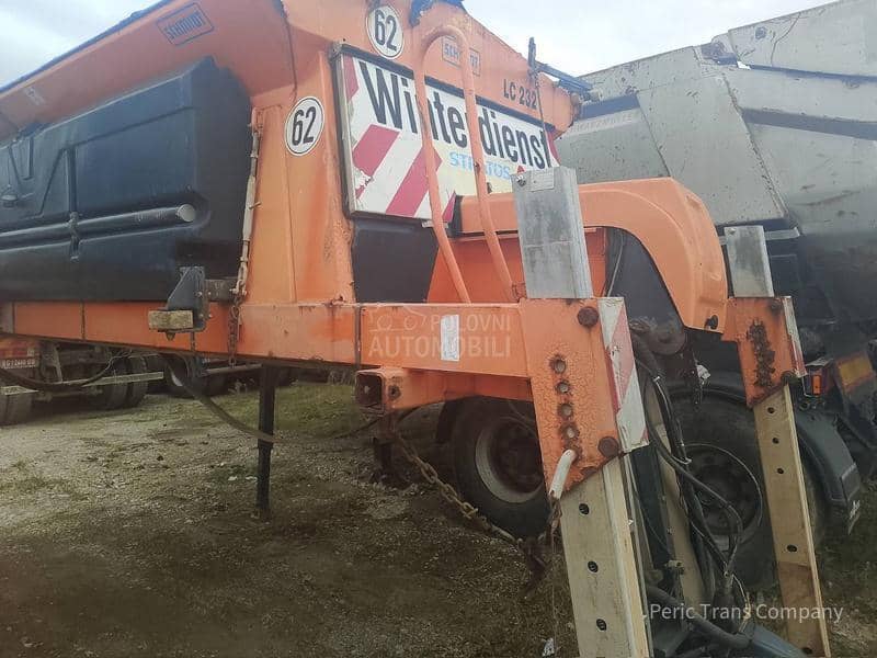 Raonik za sneg i posipač soli