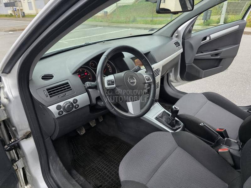 Opel Astra H 1.7 Cdti