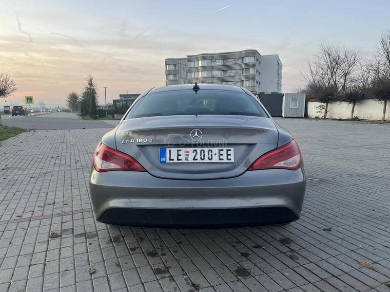 Mercedes Benz CLA 180 