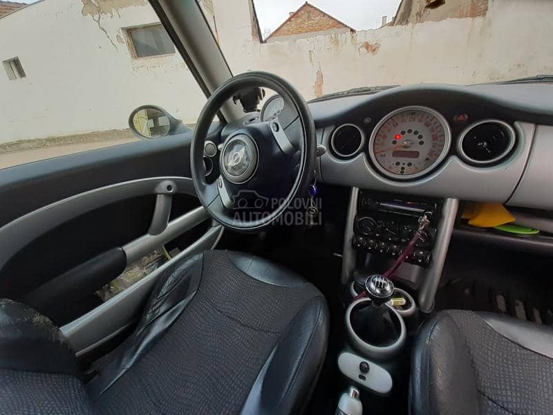 MINI Cooper 