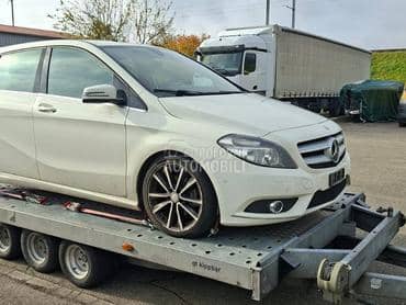 Mercedes Benz B 180 