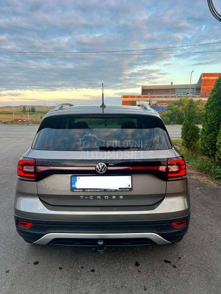 Volkswagen T-Cross VIRTUAL/AMBIENT/NAVY