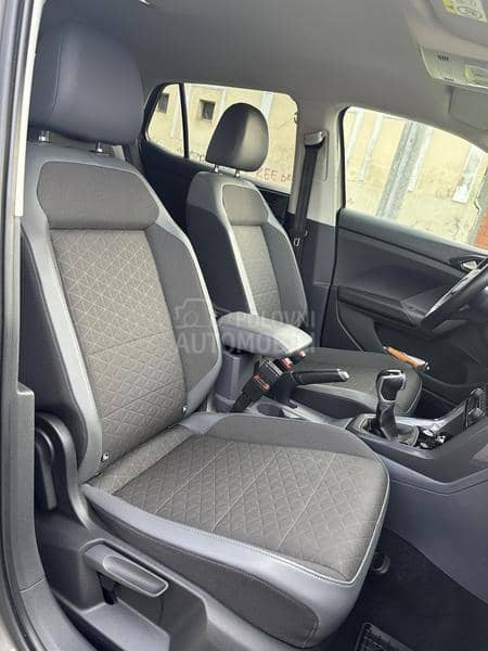 Volkswagen T-Cross VIRTUAL/AMBIENT/NAVY