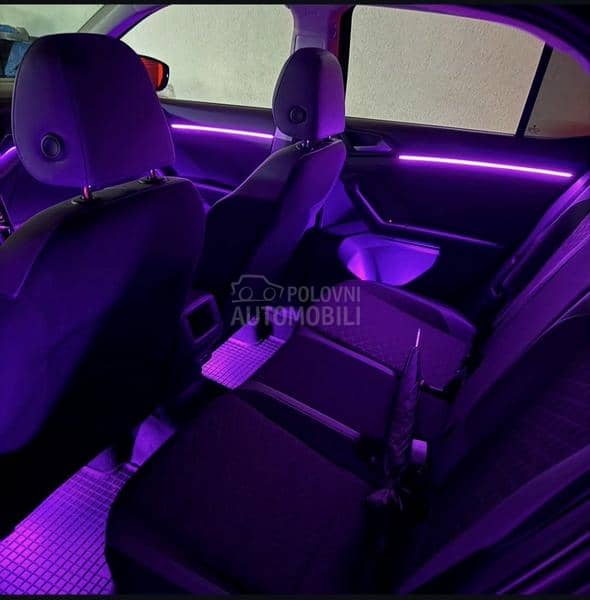 Volkswagen T-Cross VIRTUAL/AMBIENT/NAVY