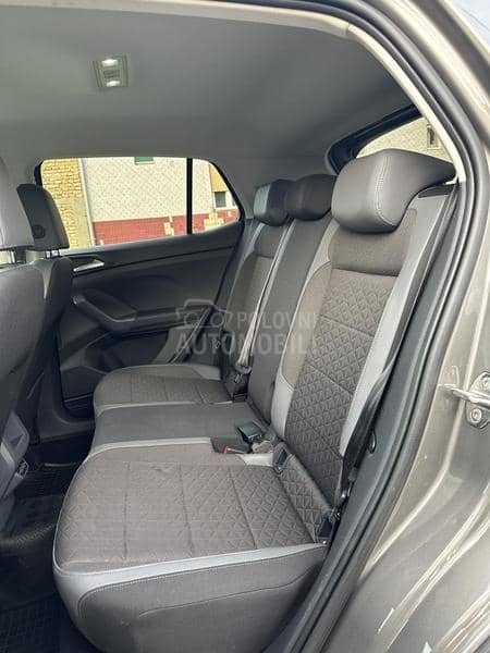 Volkswagen T-Cross VIRTUAL/AMBIENT/NAVY