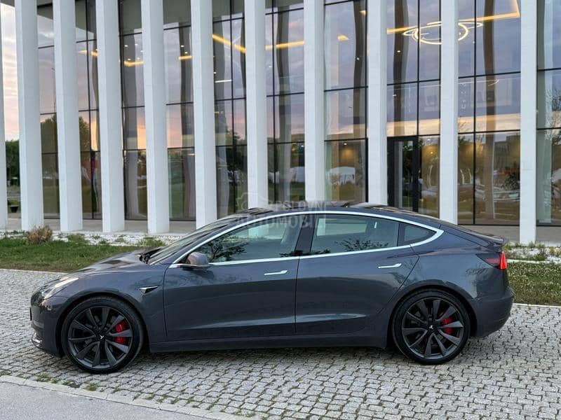 Tesla Model 3 Performance 513