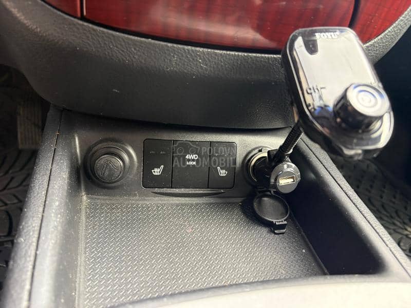 Hyundai Santa Fe 2.2crdi 4WD 7sedista