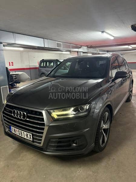 Audi Q7 