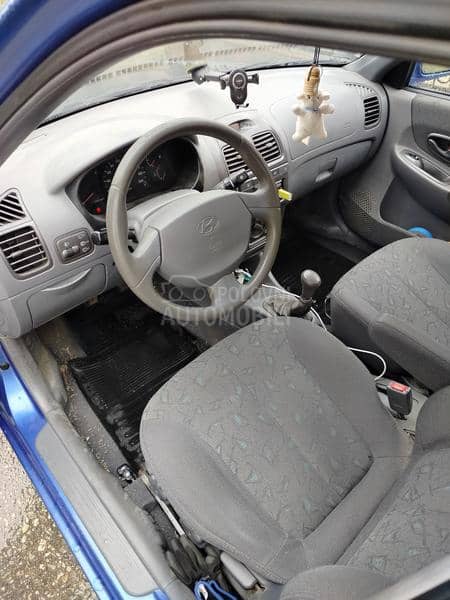 Hyundai Accent 