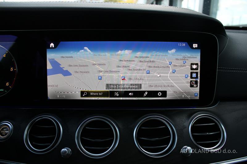 Mercedes Benz E 220 Hybrid 4 MATIC