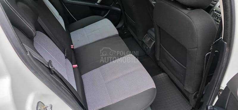 Peugeot 407 1.6 HDI
