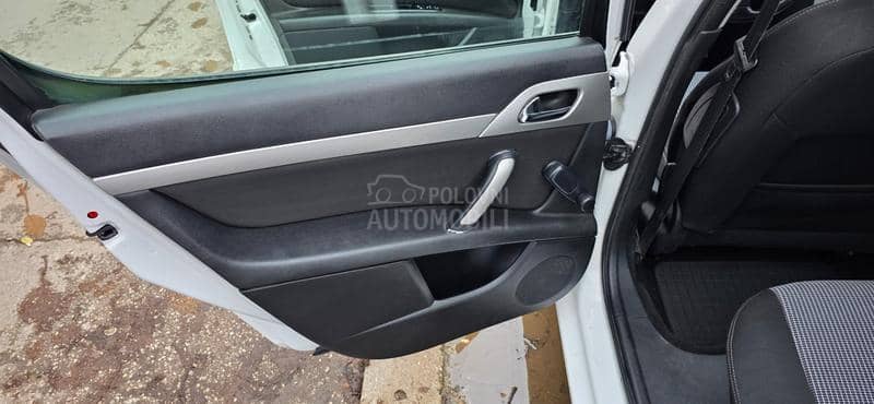 Peugeot 407 1.6 HDI