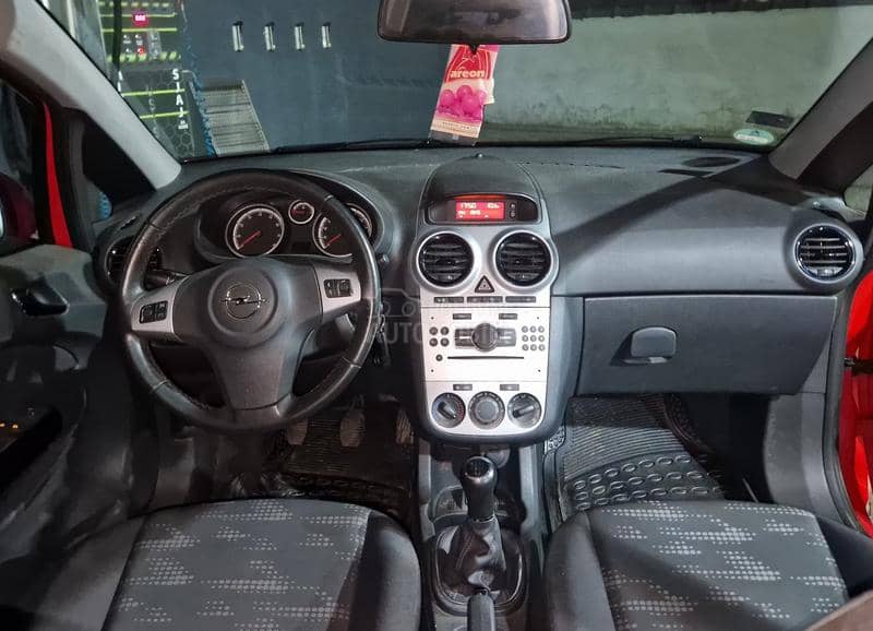 Opel Corsa D 
